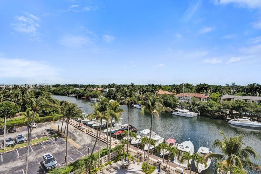 For Rent: $4,800 (2 beds, 2 baths, 1470 Square Feet)