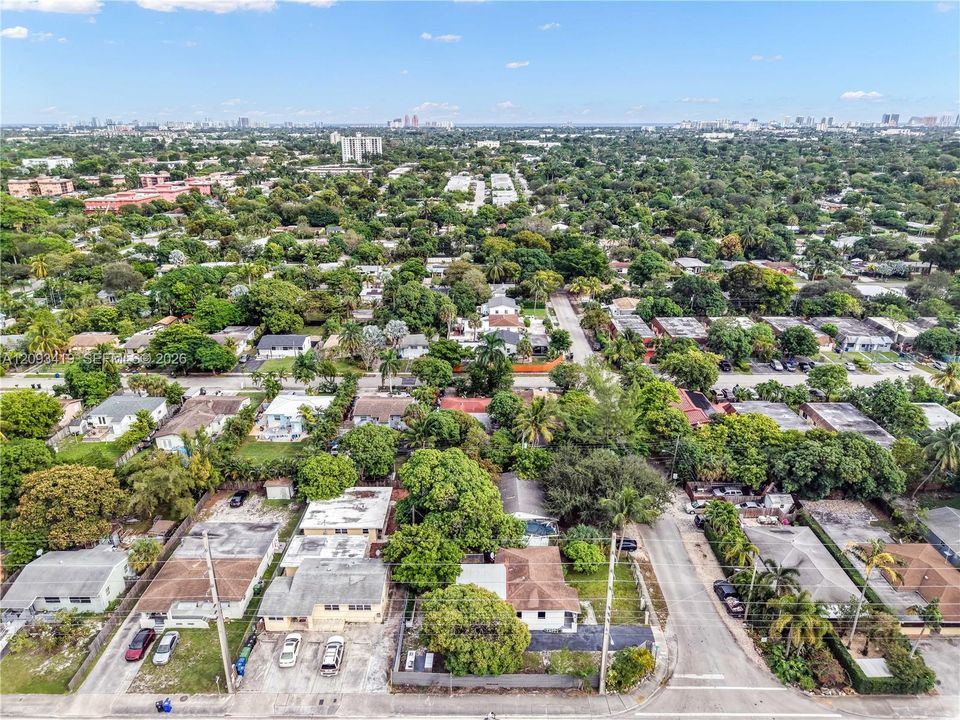 For Sale: $550,000 (4 beds, 2 baths, 1333 Square Feet)
