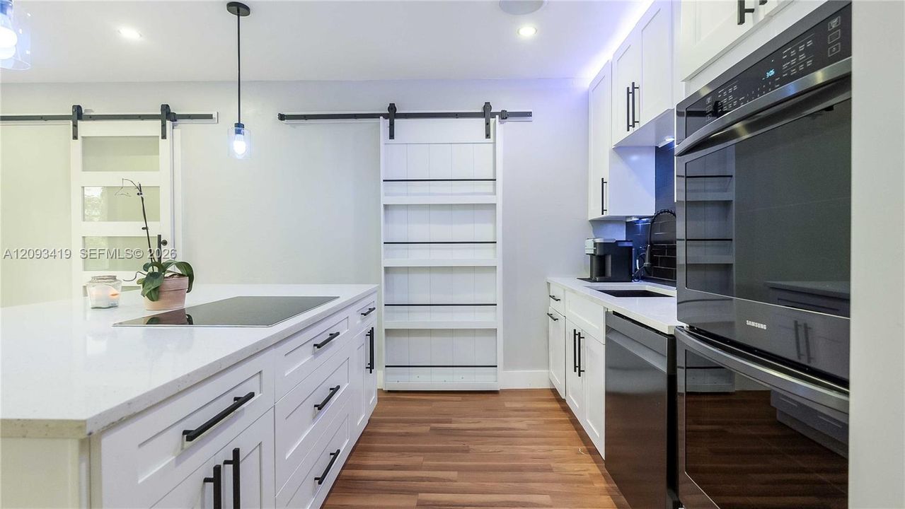 For Sale: $550,000 (4 beds, 2 baths, 1333 Square Feet)