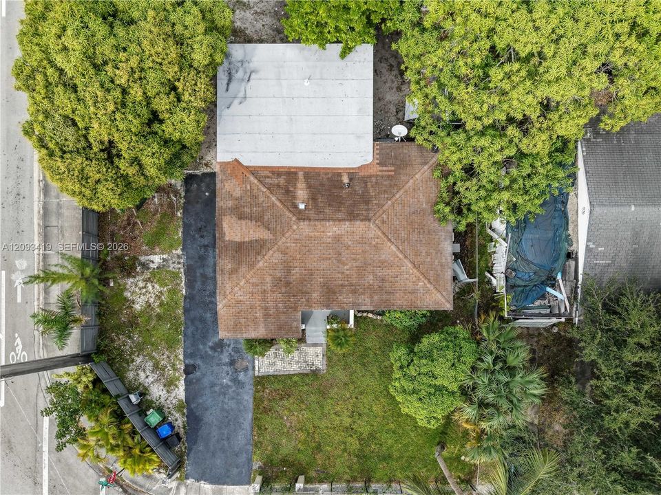 For Sale: $550,000 (4 beds, 2 baths, 1333 Square Feet)