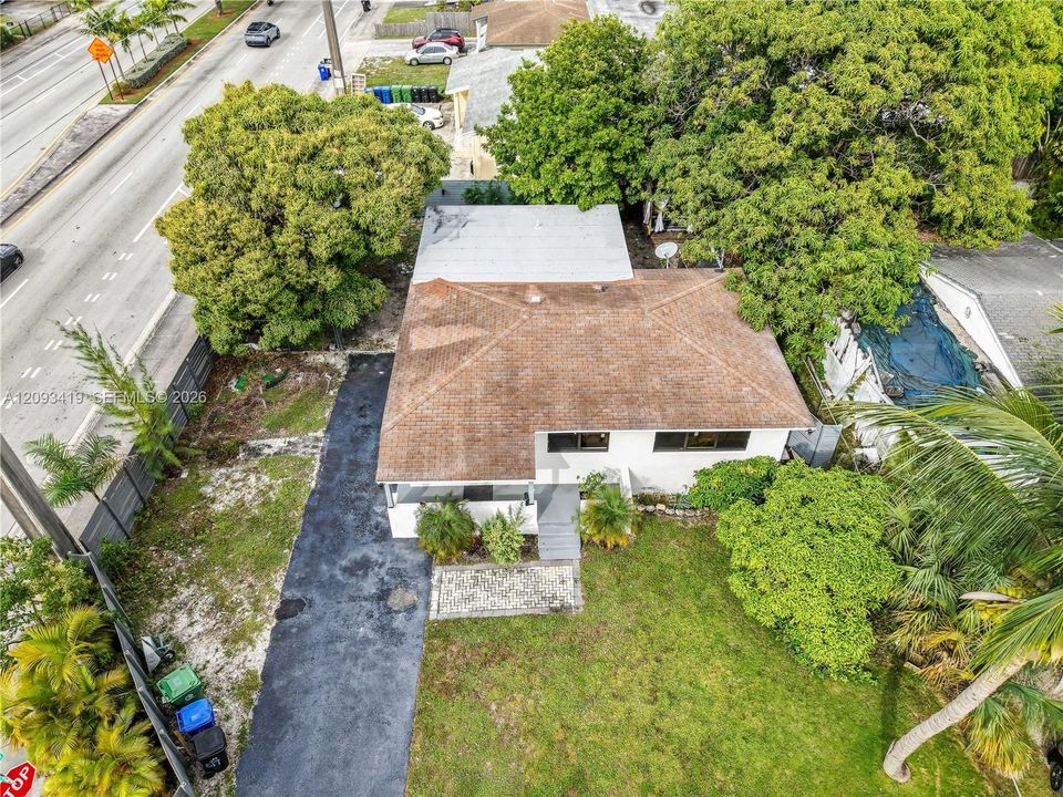 For Sale: $550,000 (4 beds, 2 baths, 1333 Square Feet)