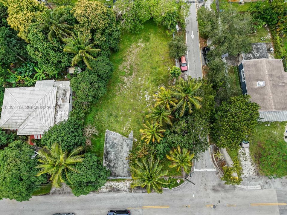 For Sale: $550,000 (4 beds, 2 baths, 1333 Square Feet)