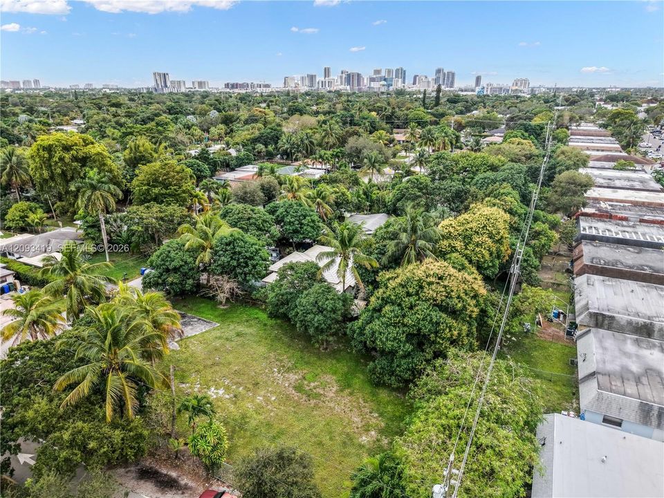 For Sale: $550,000 (4 beds, 2 baths, 1333 Square Feet)