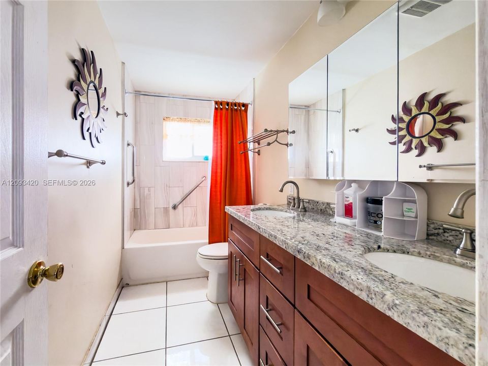 2nd Bathroom