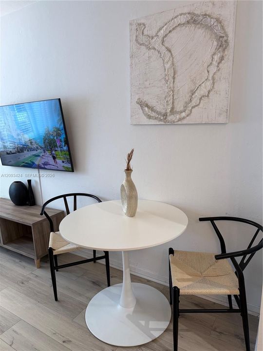 В аренду: $1,700 (0 спален, 1 ванн, 444 Квадратных фут)