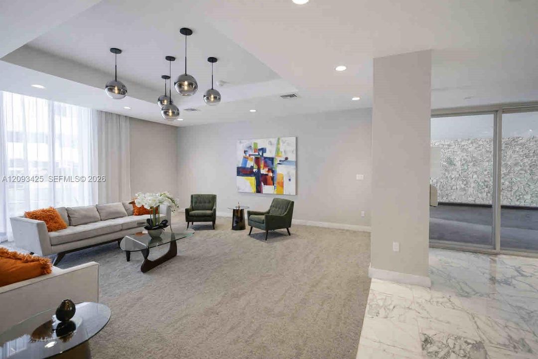 For Rent: $3,500 (1 beds, 1 baths, 1195 Square Feet)
