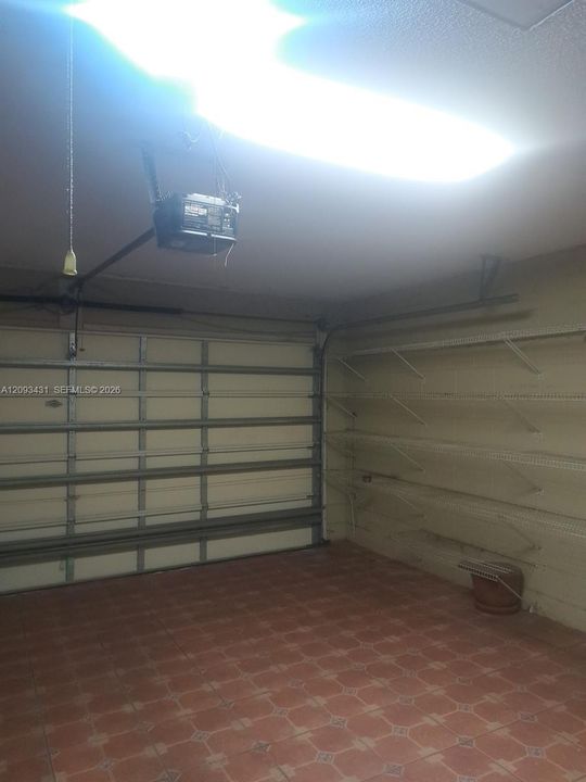 На продажу: $410,000 (3 спален, 2 ванн, 1996 Квадратных фут)