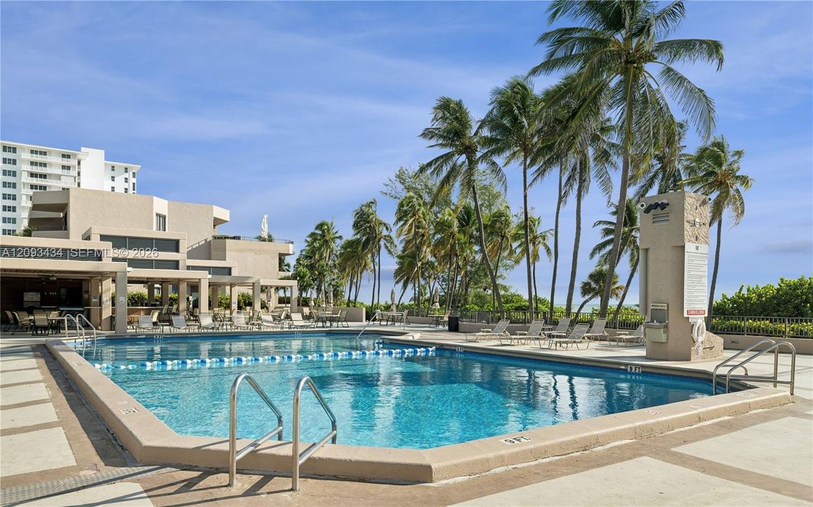 Key Colony pool - under construction