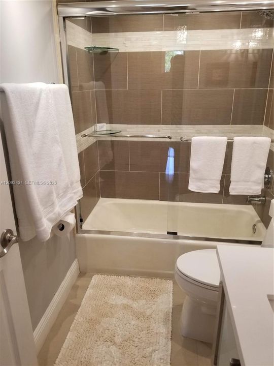 2nd bathroom