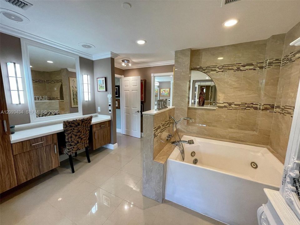 Master jacuzzi