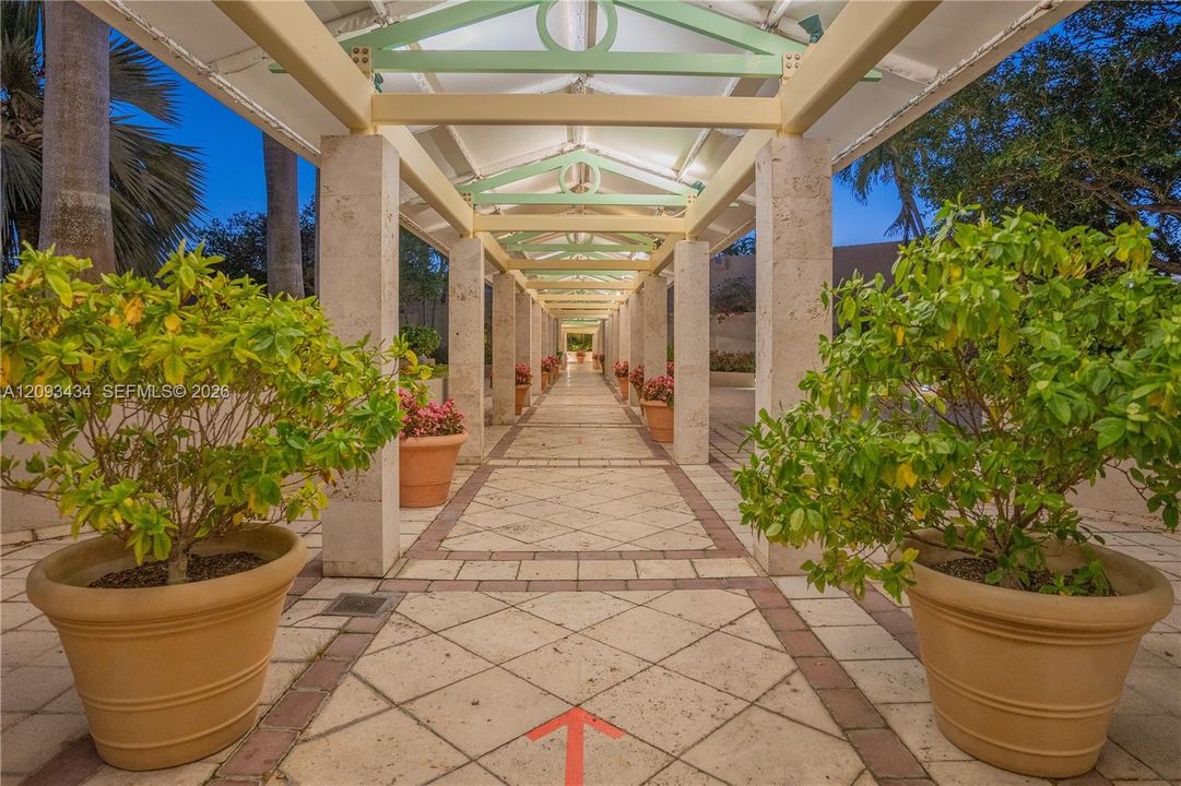 For Rent: $9,000 (3 beds, 3 baths, 2001 Square Feet)