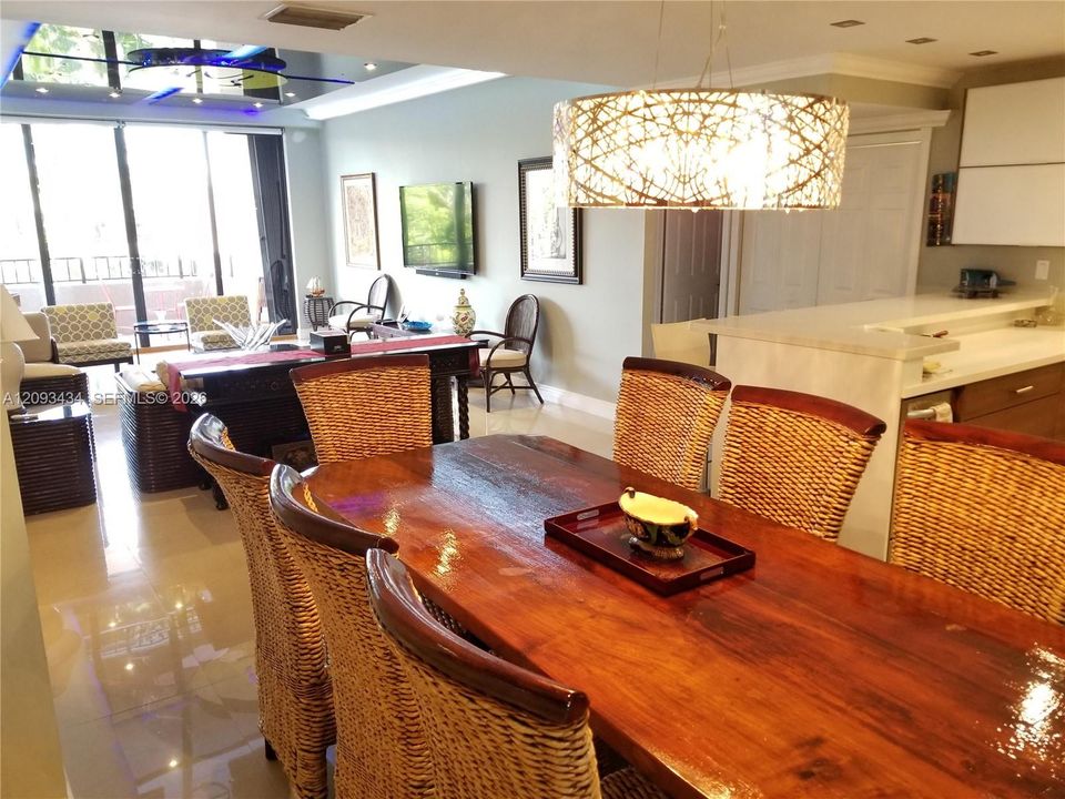 For Rent: $9,000 (3 beds, 3 baths, 2001 Square Feet)