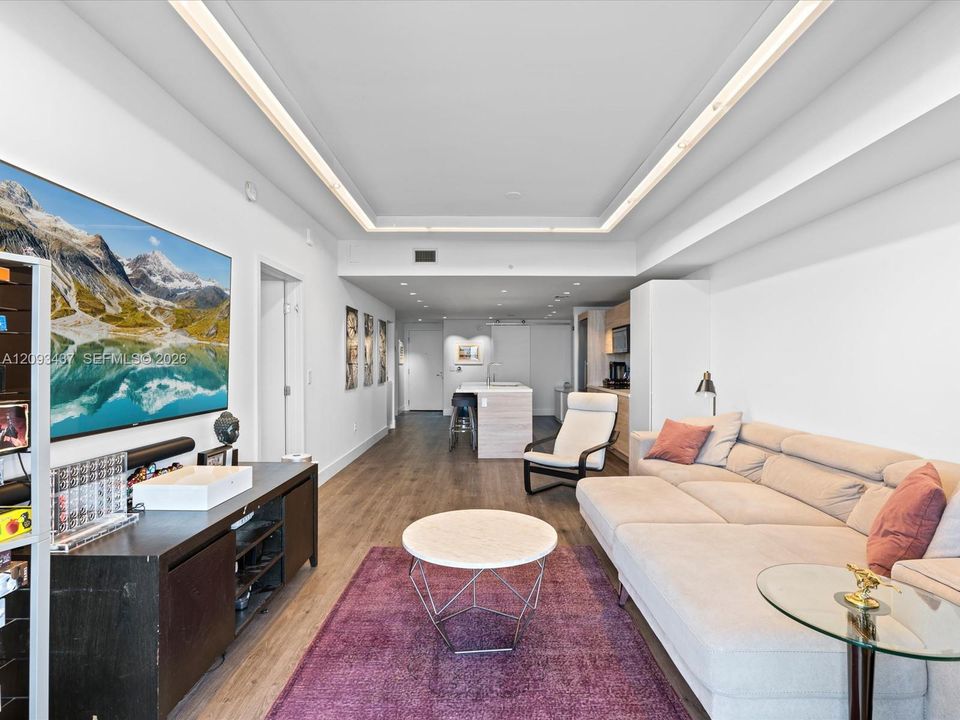 For Rent: $5,000 (2 beds, 2 baths, 1119 Square Feet)