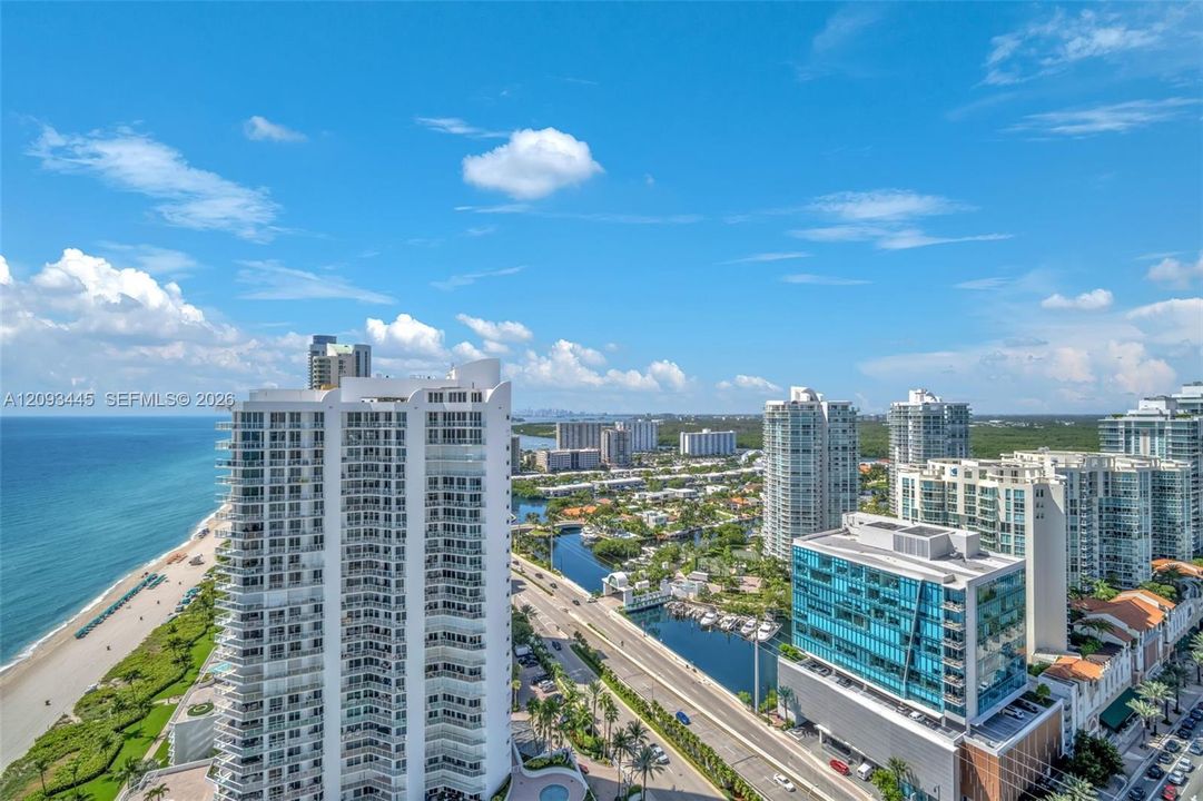 For Sale: $750,000 (1 beds, 1 baths, 1000 Square Feet)