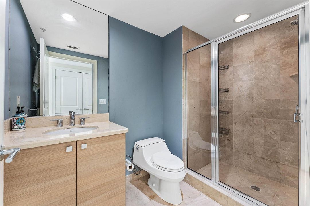 Ensuite Bathroom to Bedroom #2