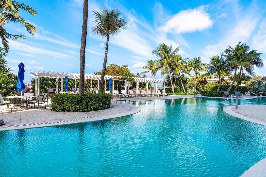 1 N Ocean Boulevard