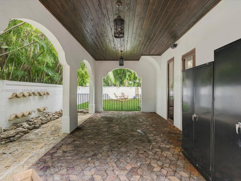 Carport