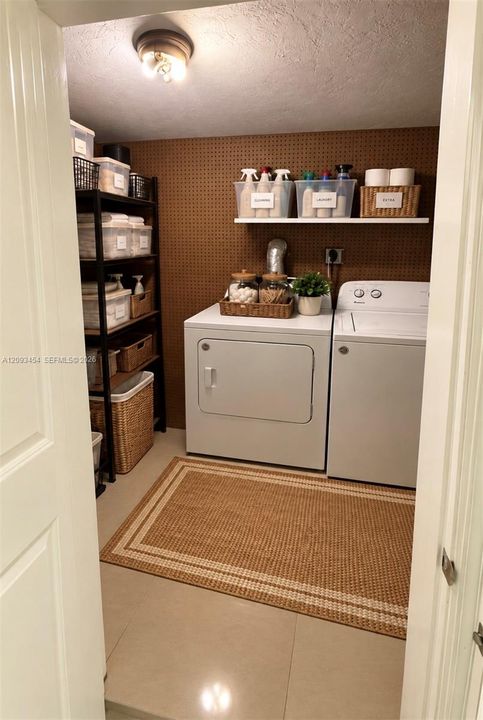 For Rent: $4,995 (4 beds, 2 baths, 1914 Square Feet)
