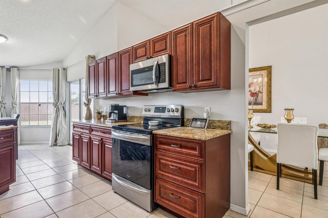 print_quality-791_SW_Hillsboro_Cir_026 (