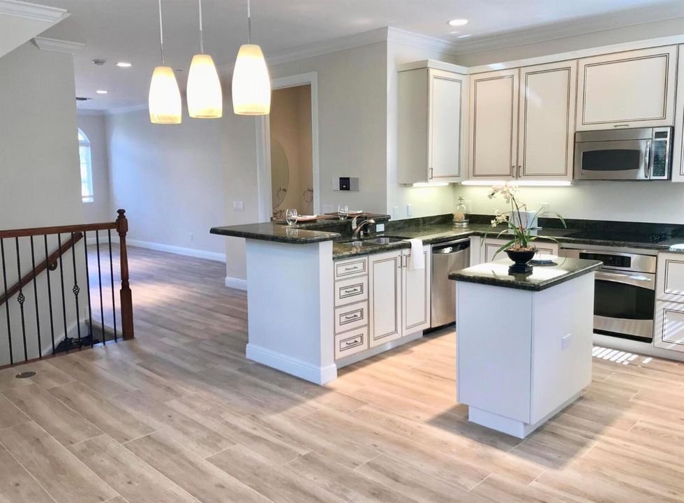 803 Kitchen 1