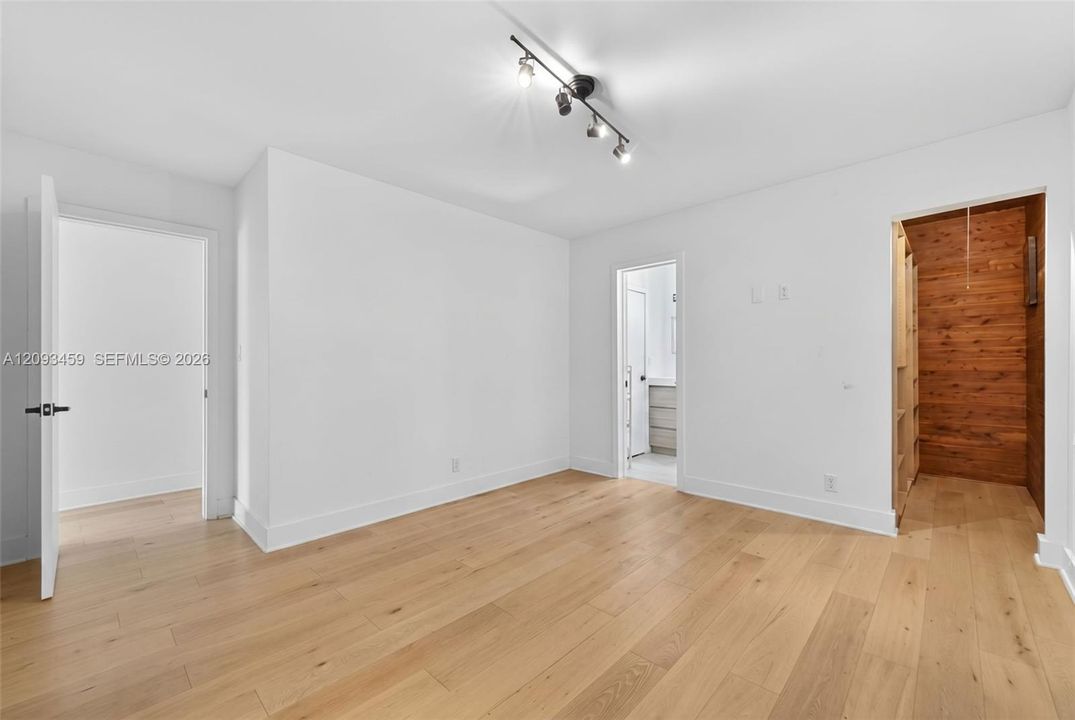На продажу: $2,999,000 (4 спален, 4 ванн, 3080 Квадратных фут)