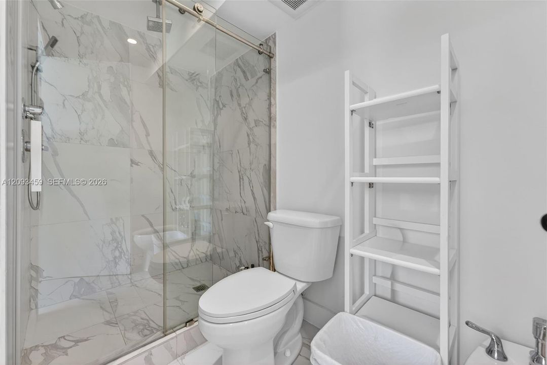 На продажу: $2,999,000 (4 спален, 4 ванн, 3080 Квадратных фут)