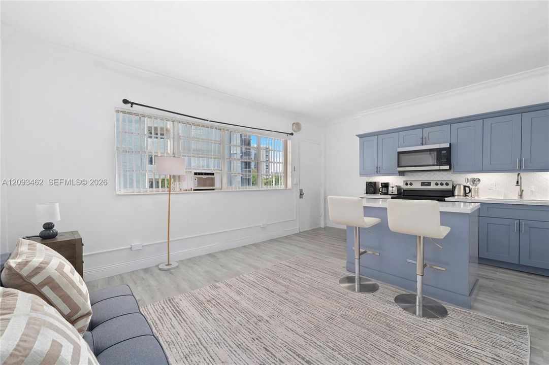 For Rent: $1,550 (1 beds, 1 baths, 464 Square Feet)