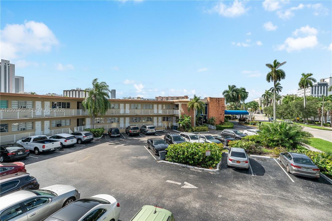 For Rent: $1,550 (1 beds, 1 baths, 464 Square Feet)