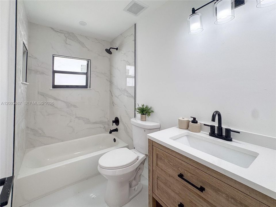 For Sale: $525,000 (3 beds, 2 baths, 1036 Square Feet)