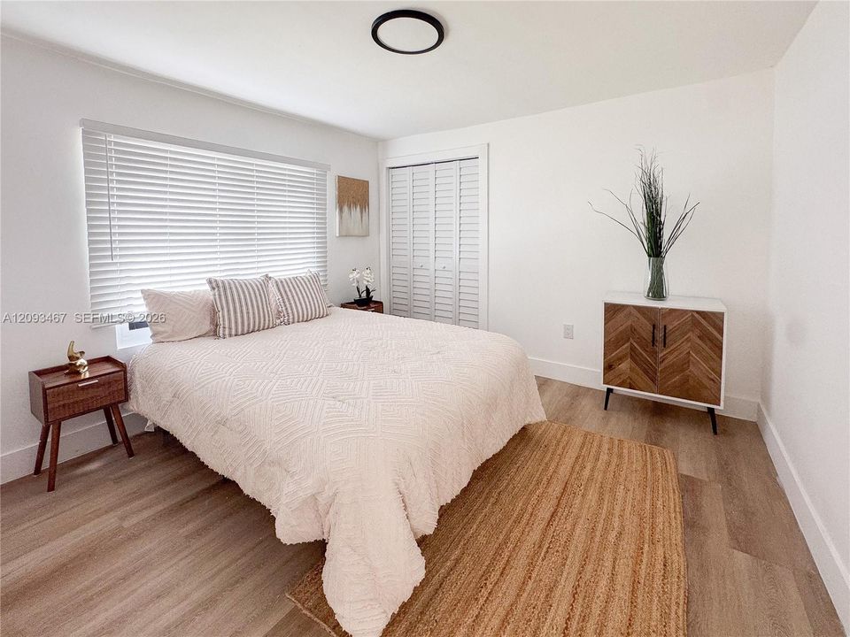 For Sale: $525,000 (3 beds, 2 baths, 1036 Square Feet)