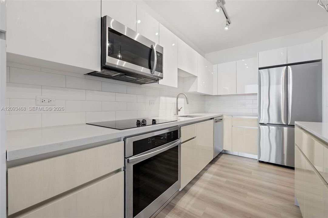 En Renta: $4,975 (2 camas, 2 baños, 1264 Pies cuadrados)