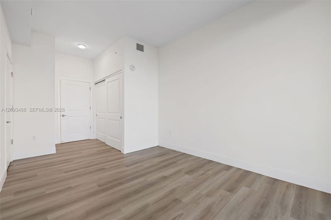 En Renta: $4,975 (2 camas, 2 baños, 1264 Pies cuadrados)