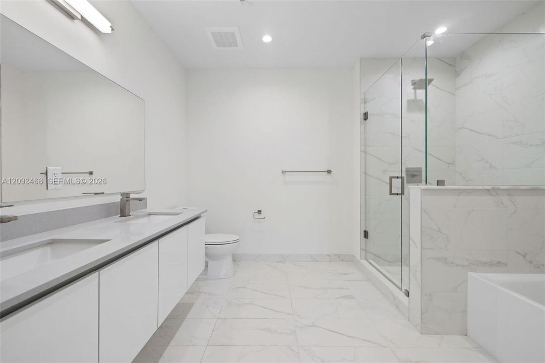 En Renta: $4,975 (2 camas, 2 baños, 1264 Pies cuadrados)
