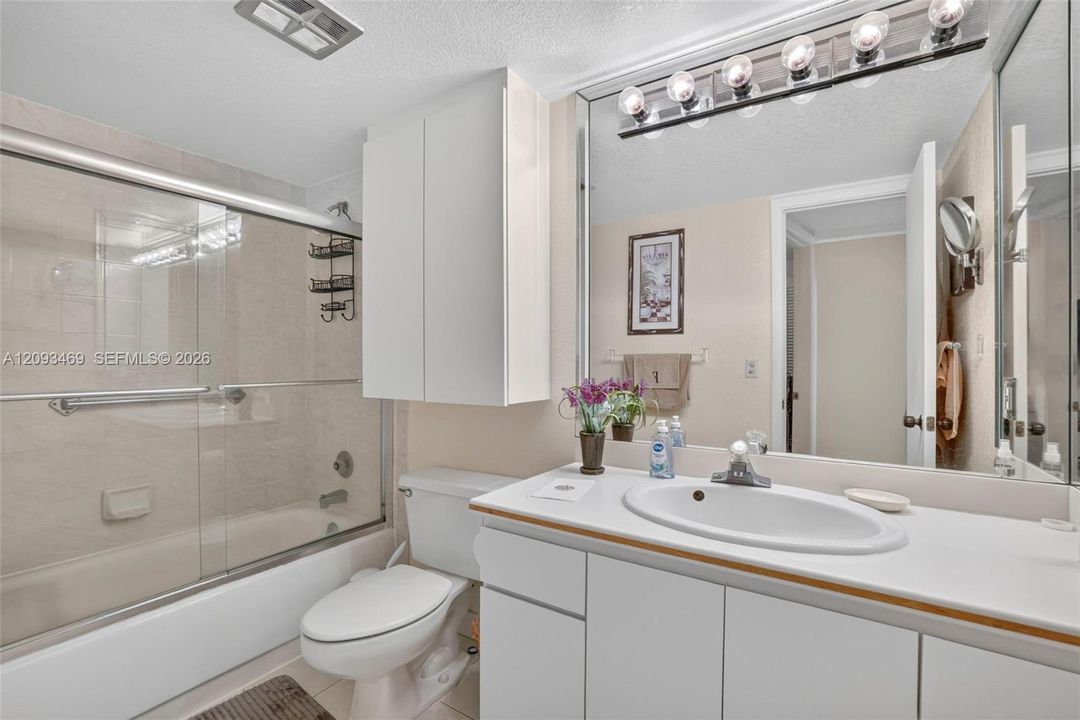 En Venta: $78,000 (2 camas, 2 baños, 1070 Pies cuadrados)