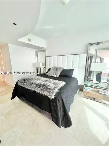 Active With Contract: $11,000 (2 beds, 3 baths, 1487 Square Feet)