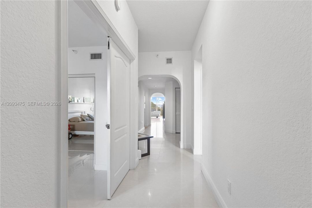 For Sale: $485,000 (3 beds, 2 baths, 1710 Square Feet)