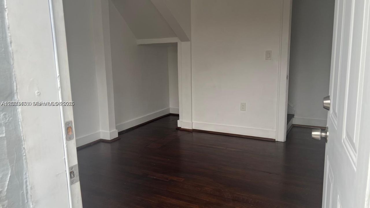 For Rent: $2,300 (2 beds, 2 baths, 1794 Square Feet)