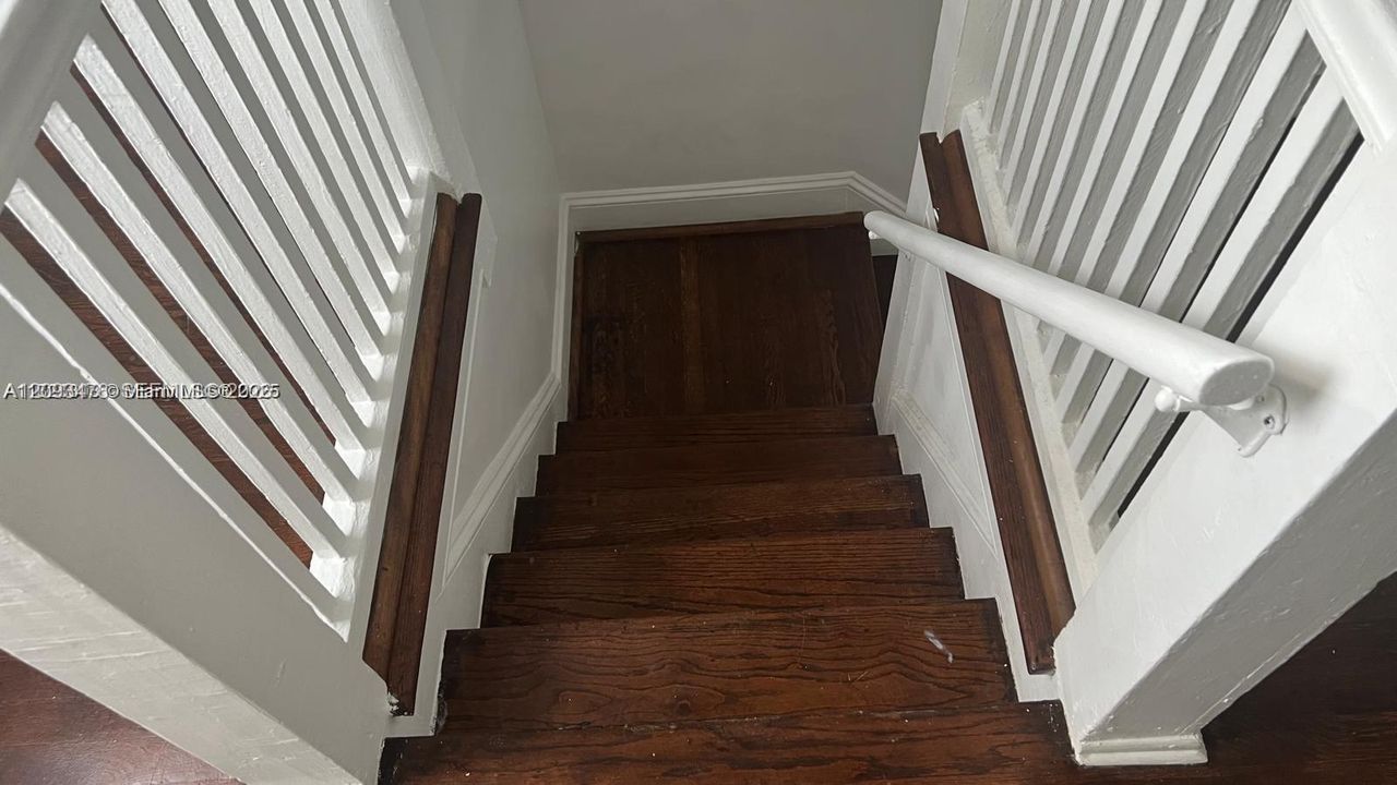 For Rent: $2,300 (2 beds, 2 baths, 1794 Square Feet)