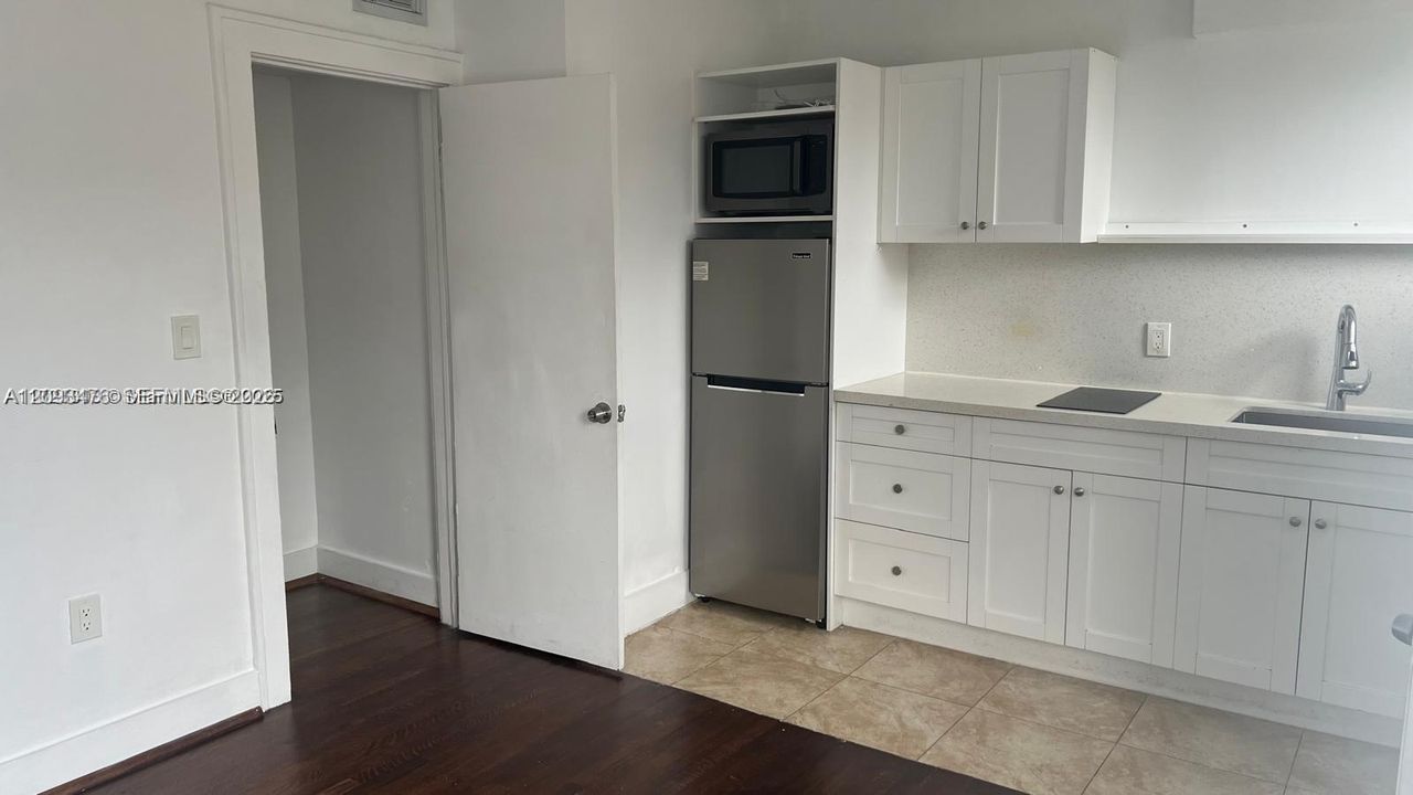 For Rent: $2,300 (2 beds, 2 baths, 1794 Square Feet)
