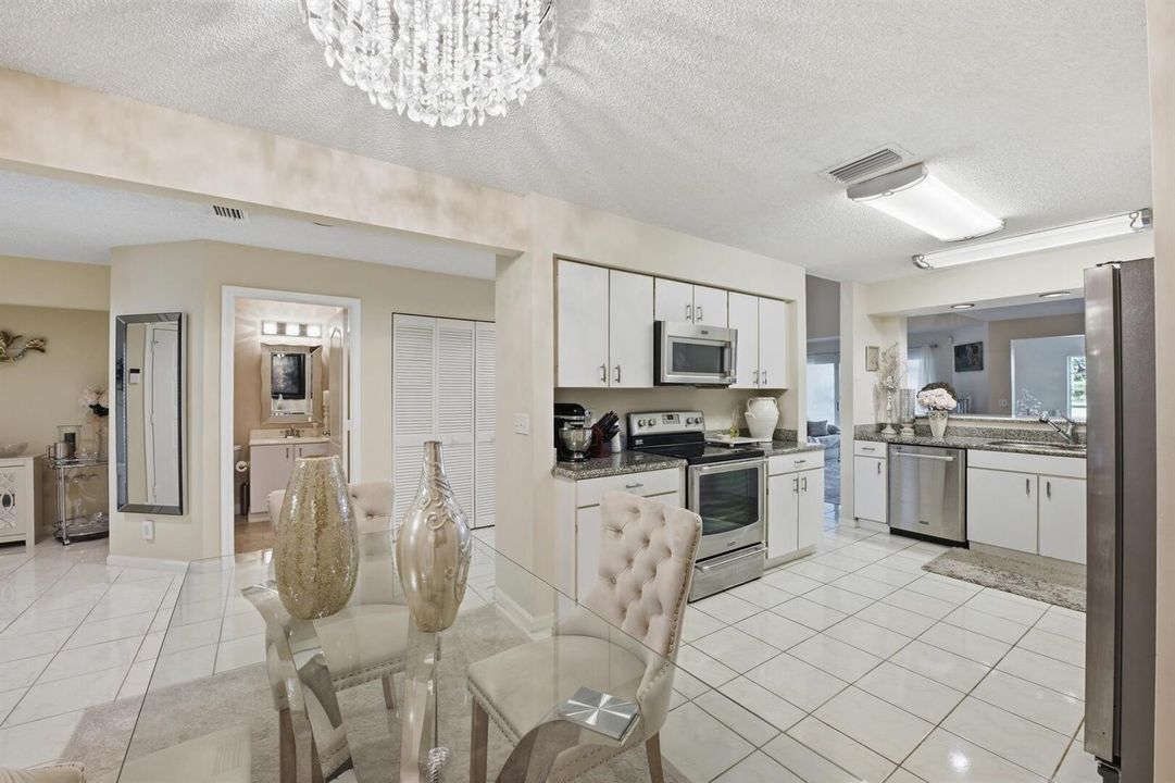 Neutral Decor