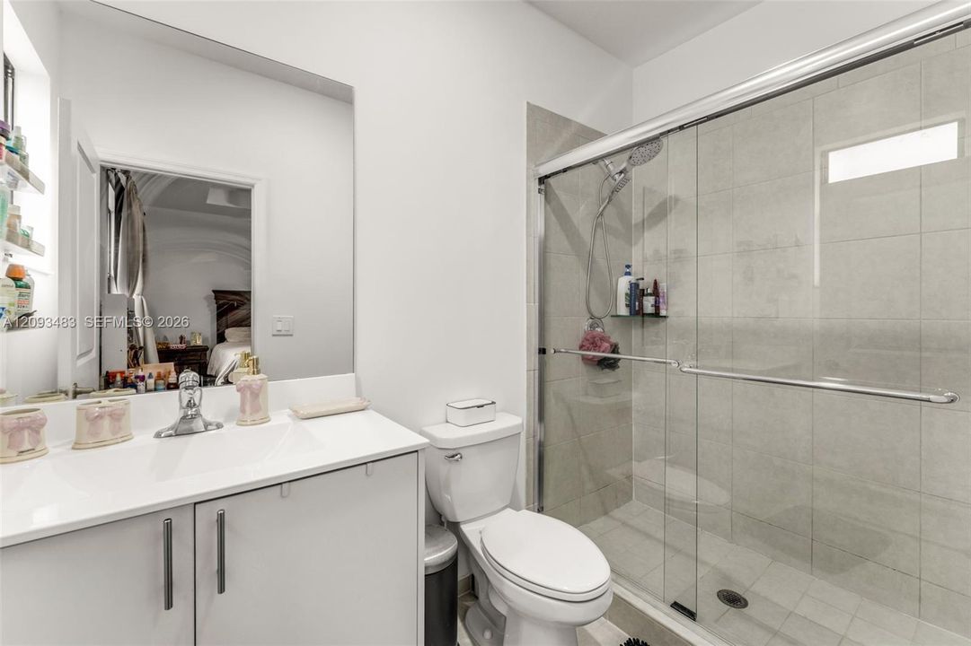Master Bath - Second Floor