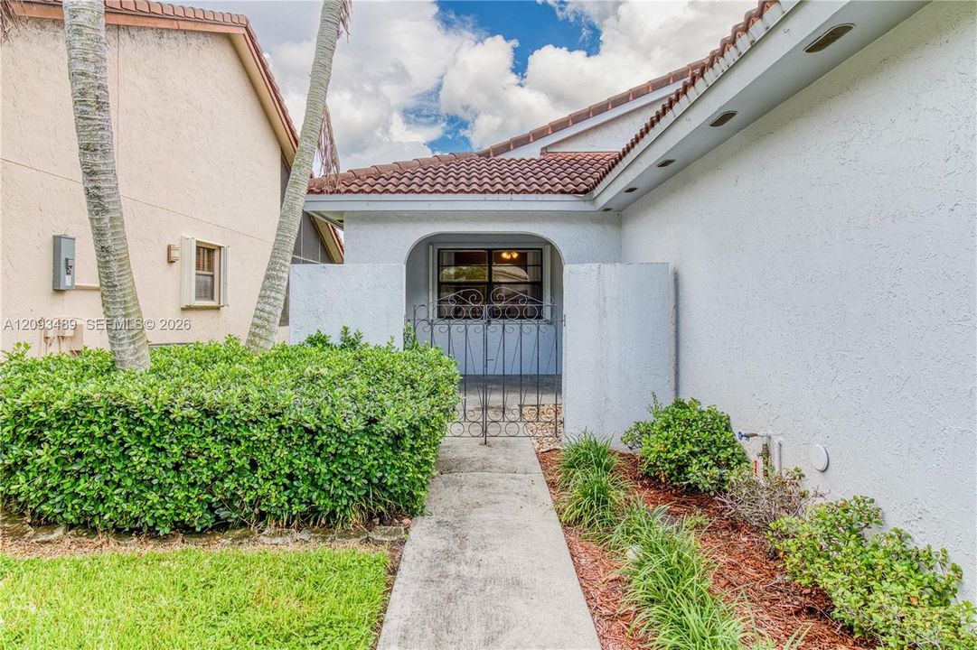 En Venta: $599,900 (3 camas, 2 baños, 1547 Pies cuadrados)