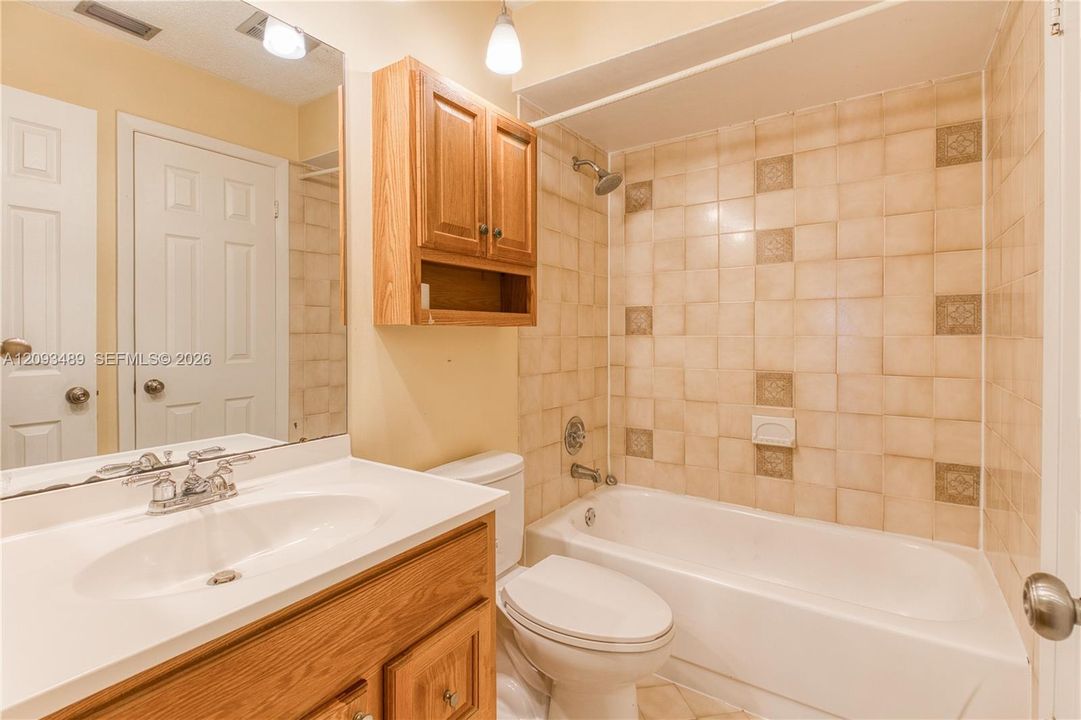 En Venta: $599,900 (3 camas, 2 baños, 1547 Pies cuadrados)
