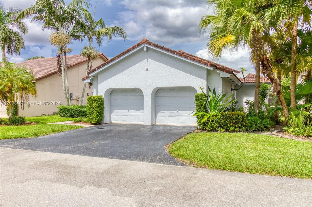 En Venta: $599,900 (3 camas, 2 baños, 1547 Pies cuadrados)