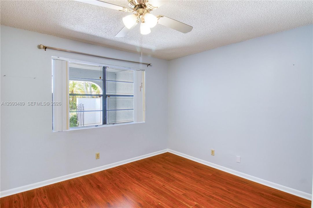 En Venta: $599,900 (3 camas, 2 baños, 1547 Pies cuadrados)