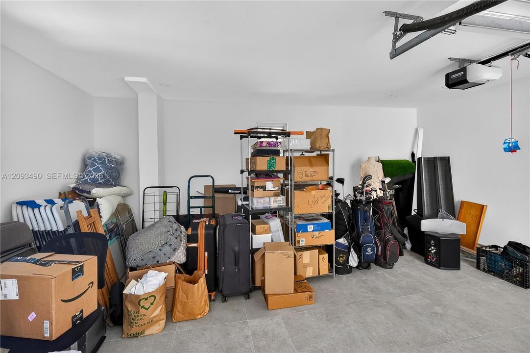 En Renta: $9,500 (3 camas, 3 baños, 1918 Pies cuadrados)
