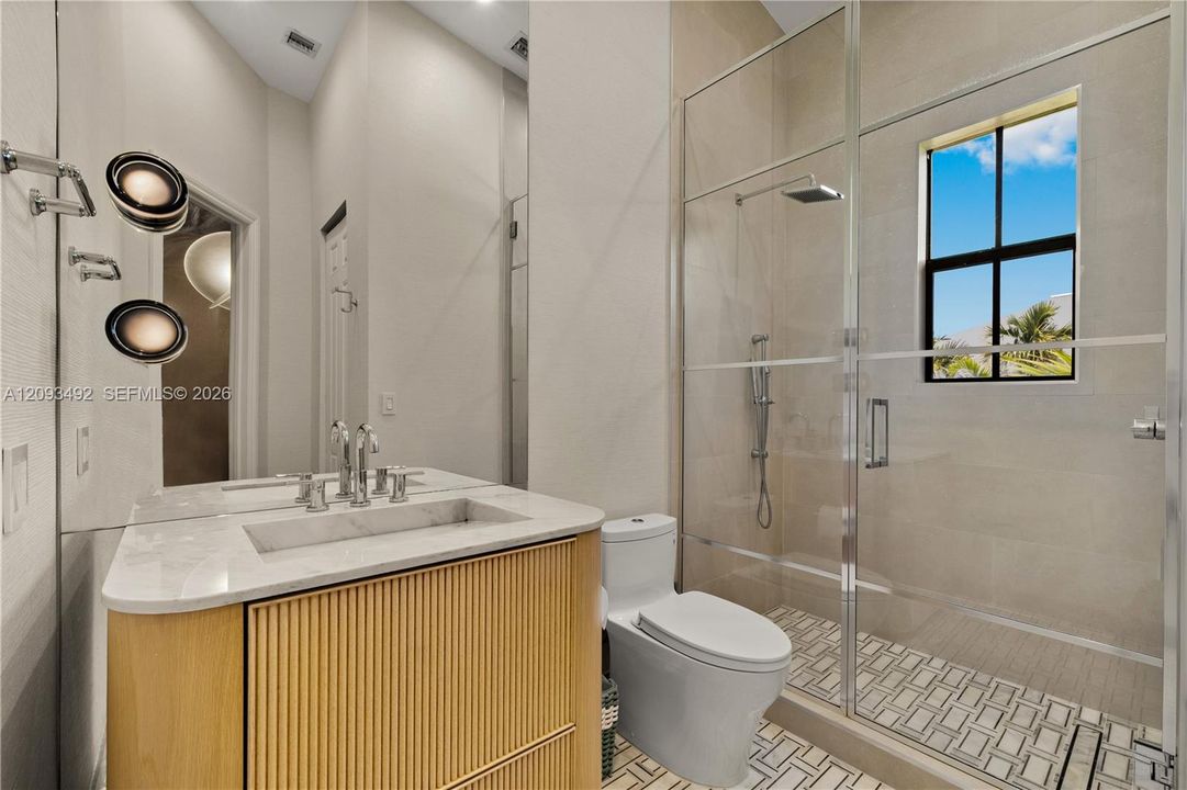 For Sale: $5,995,000 (4 beds, 4 baths, 4480 Square Feet)