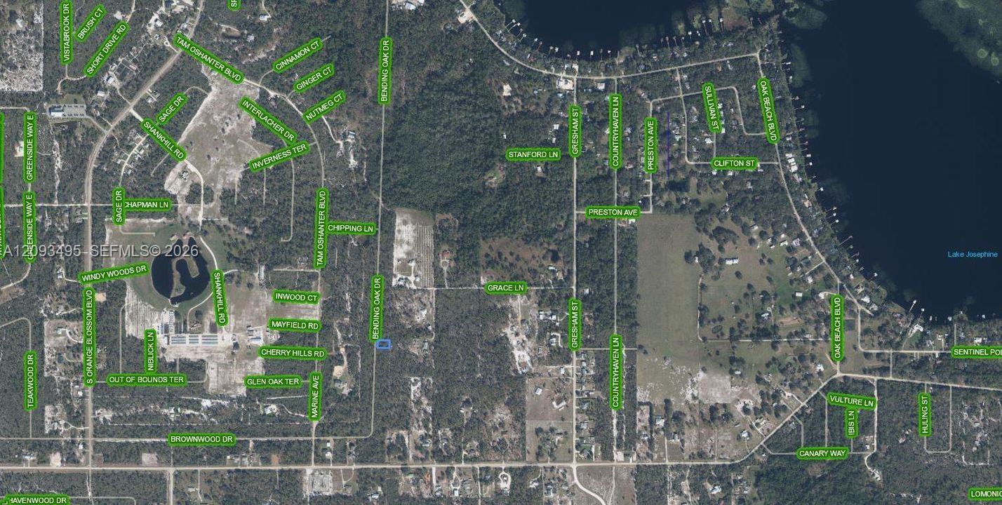 En Venta: $9,900 (0.23 acres)