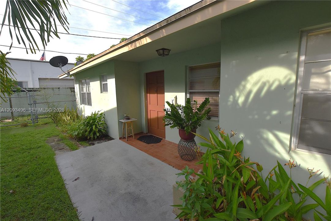 For Sale: $914,900 (0 beds, 0 baths, 2256 Square Feet)