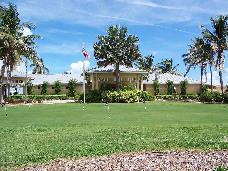 For Sale: $914,900 (0 beds, 0 baths, 2256 Square Feet)